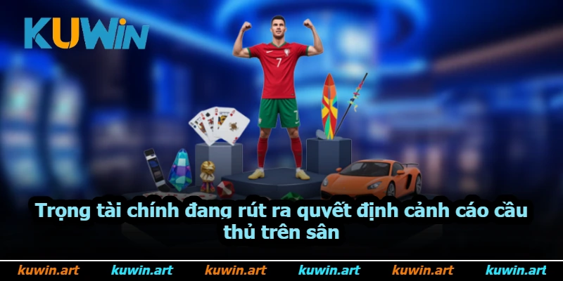 Trọng tài chính đang rút ra quyết định cảnh cáo cầu thủ trên sân Trọng tài chính đang rút ra quyết định cảnh cáo cầu thủ trên sân